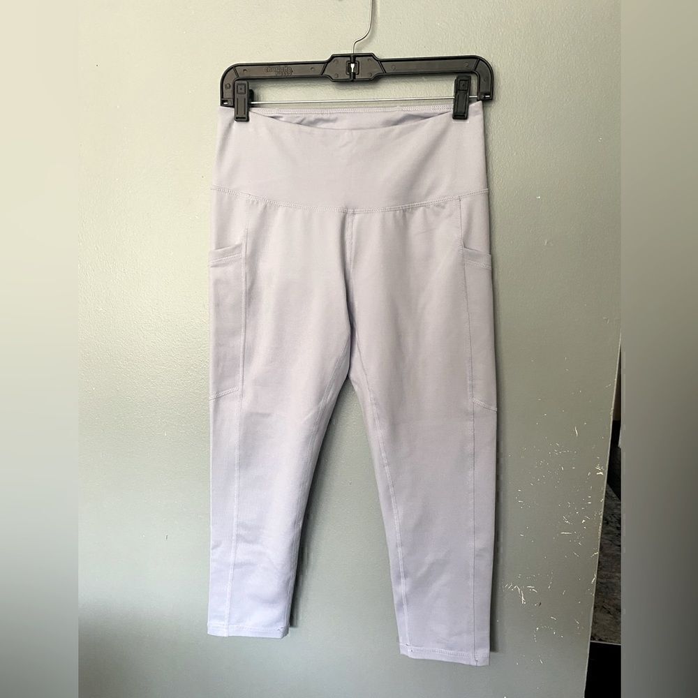Z by Zella Cropped Leggings Light Lilac Pockets size M